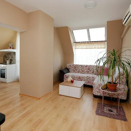 Апартаменты Lazur Sunrise *