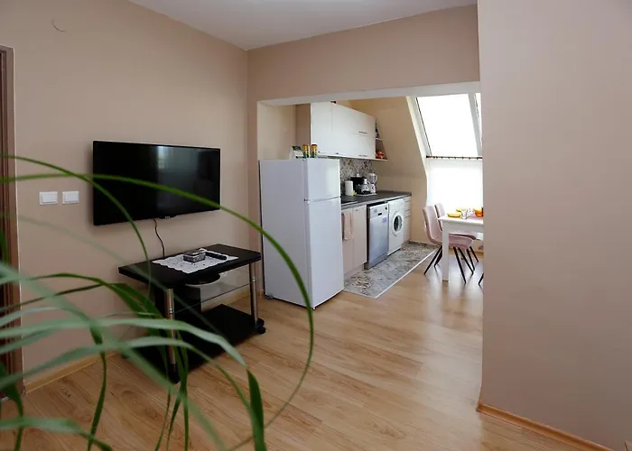 Апартамент Lazur Sunrise *